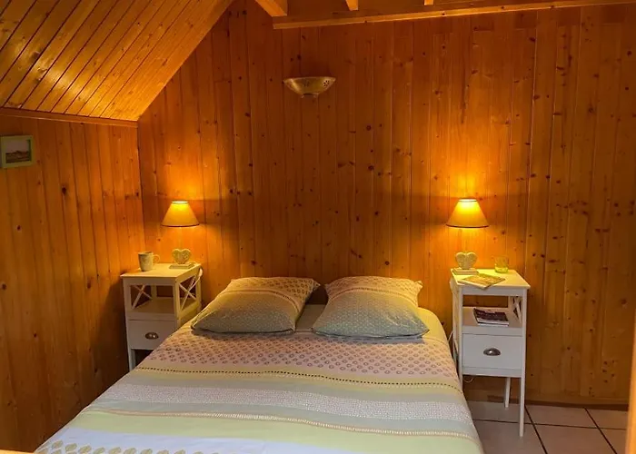 度假居 莱内特法式乡间别墅 *